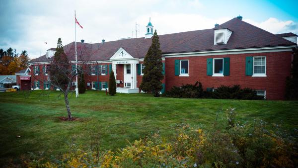 Queen's Memorial Hospital